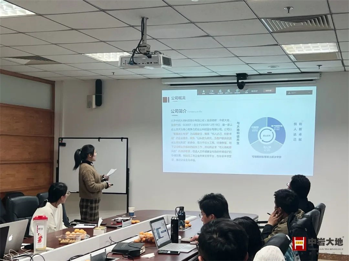 5087a107-e531-4029-8a7b-31c3e070ac33 04.jpg