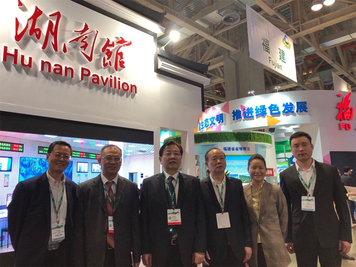 79ecaed7-4c6b-41fb-b300-b7ee2f1449fb 00003.jpg