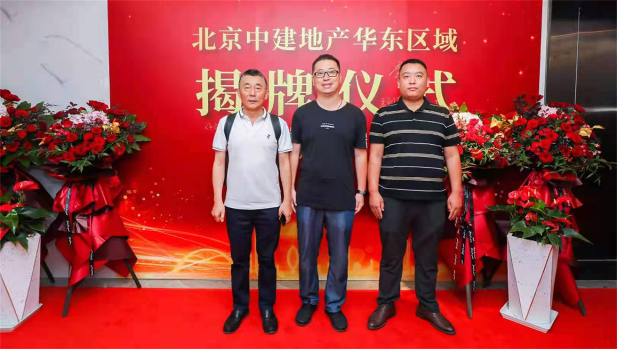 ac4399c9-b05d-4143-81bc-f9a17a7e5849 4.jpg