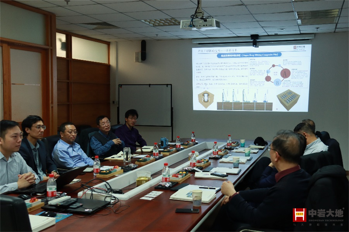 b9560b99-8c98-4f24-be84-7479d62ab0d9 001.jpg